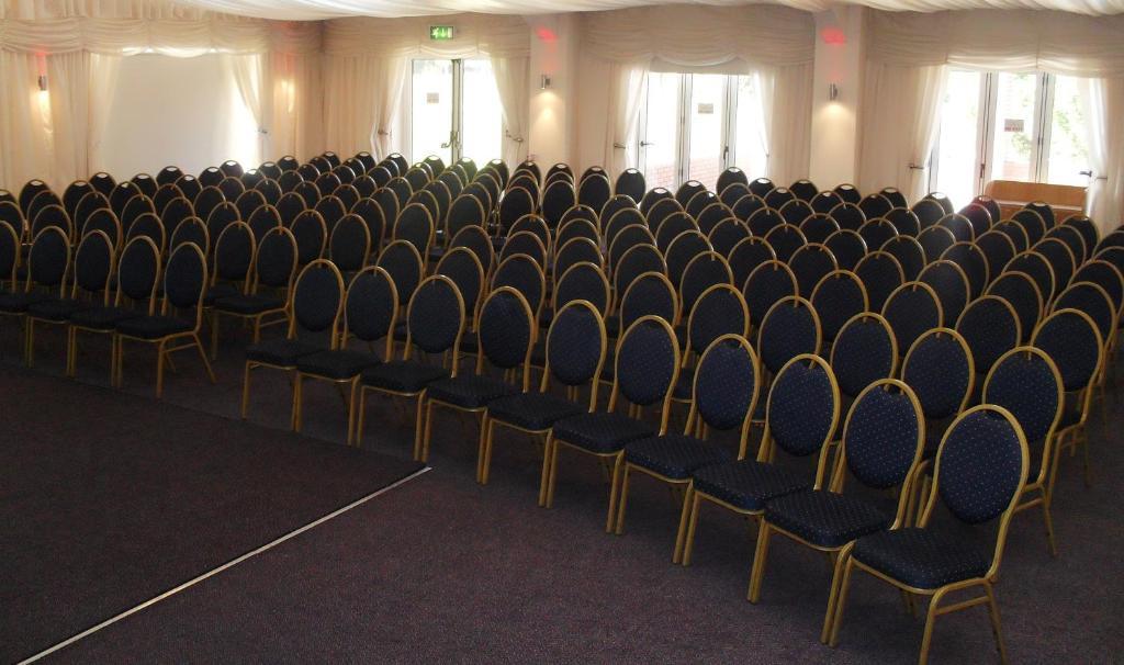 Calderfields Golf & Country Club Hotel Walsall Buitenkant foto
