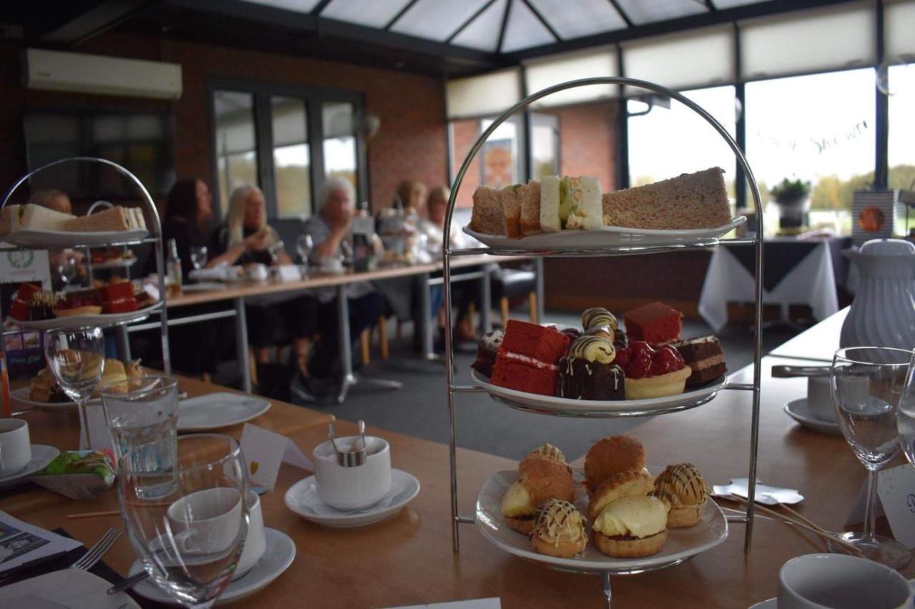 Calderfields Golf & Country Club Hotel Walsall Buitenkant foto