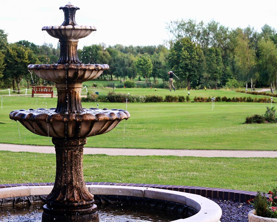 Calderfields Golf & Country Club Hotel Walsall Buitenkant foto